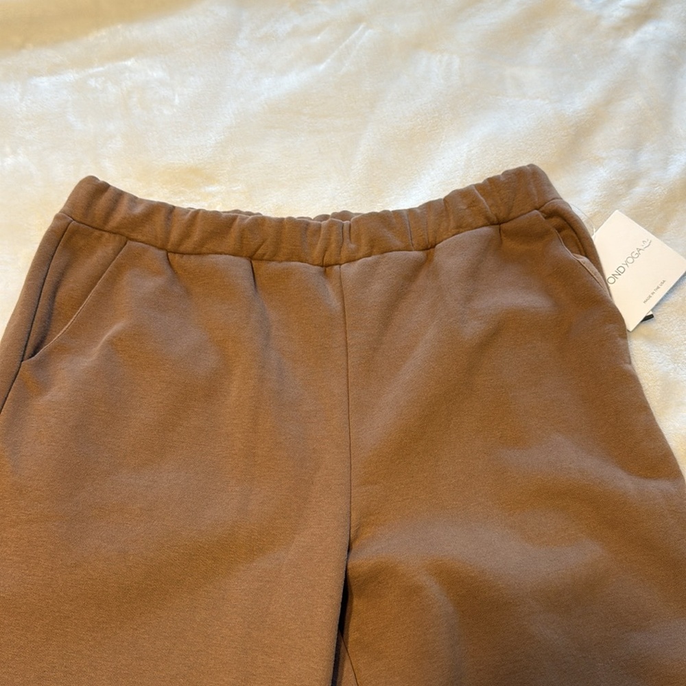 Beyond Yoga On The Go Pants - Picture 5 of 8